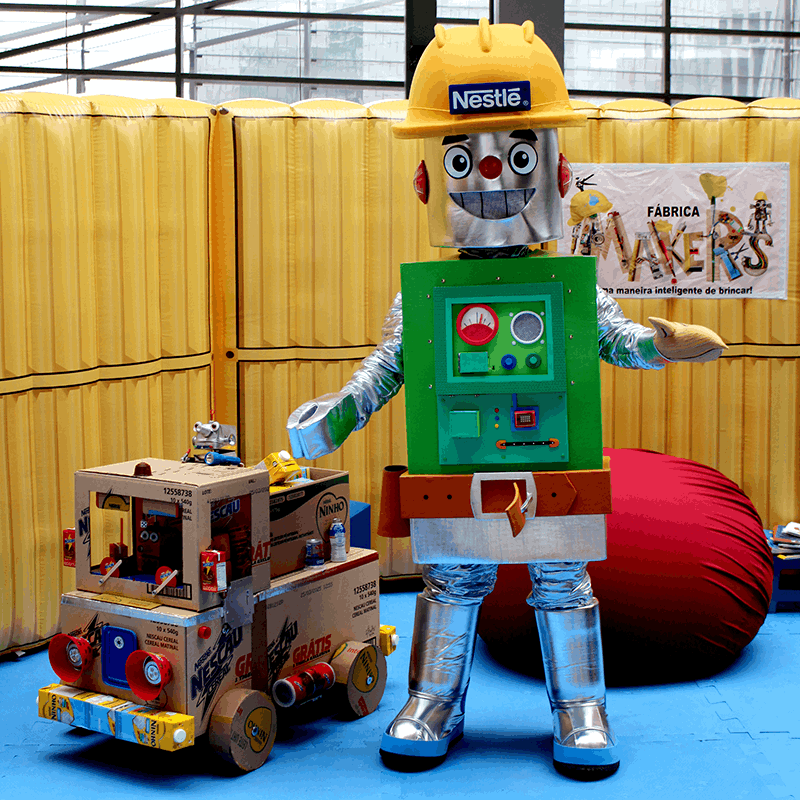 Caminhão e Robô da Fábrica Makers Nestlé